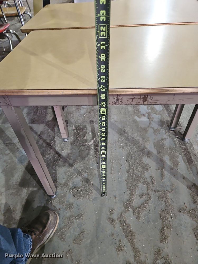 image for item LM9035 (4) tables