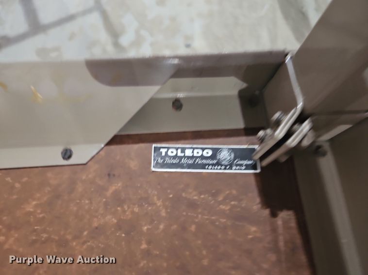 image for item LM9035 (4) tables