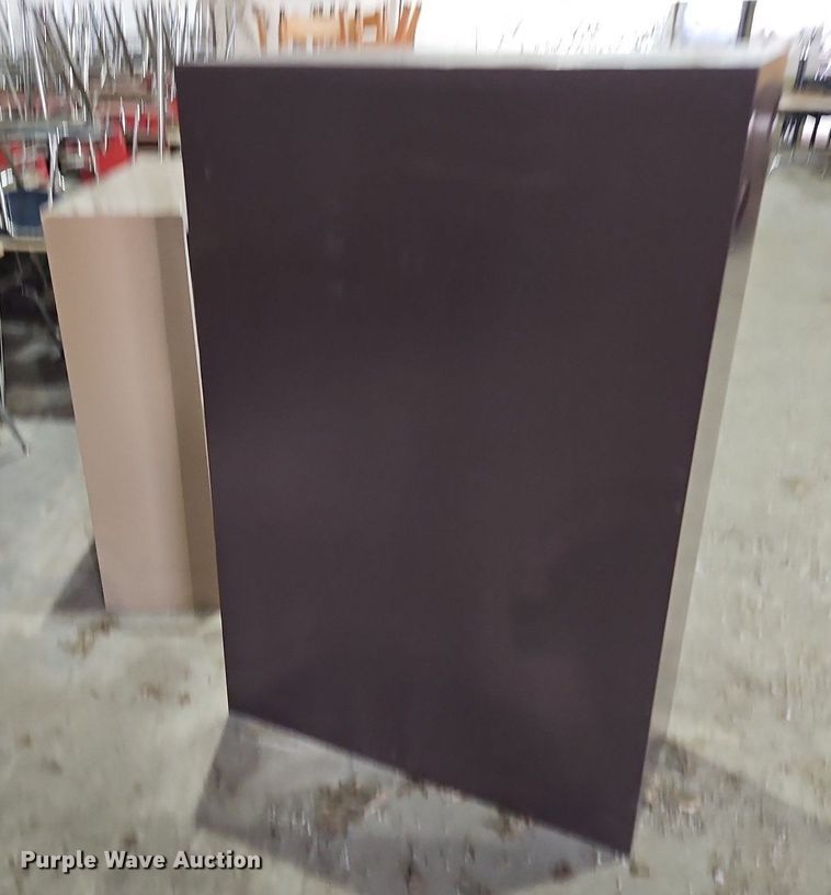 image for item LM9038 (3) shelves