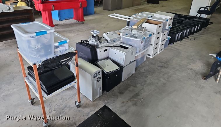 image for item LM9039 Office supplies and equipment