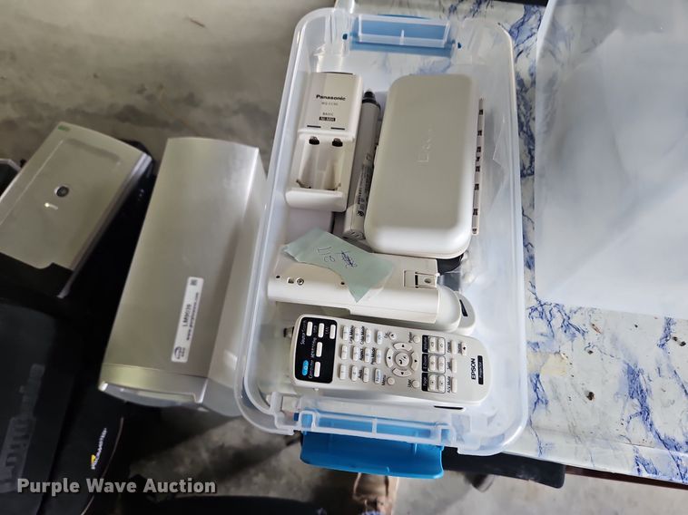 image for item LM9039 Office supplies and equipment