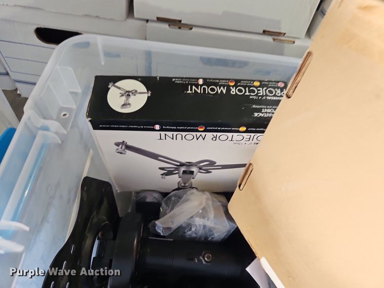 image for item LM9039 Office supplies and equipment