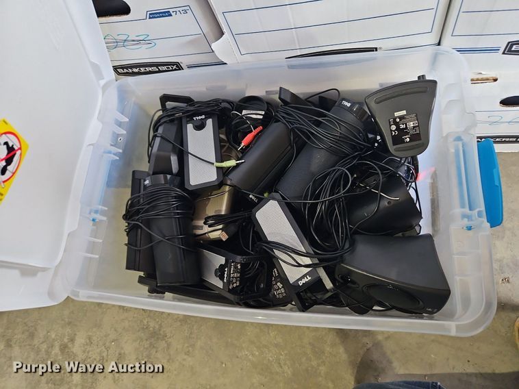 image for item LM9039 Office supplies and equipment