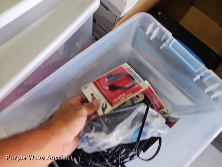 image for item LM9039 Office supplies and equipment