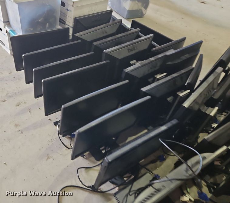 image for item LM9039 Office supplies and equipment