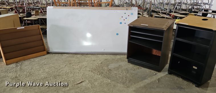 image for item LM9041 Office supplies and equipment