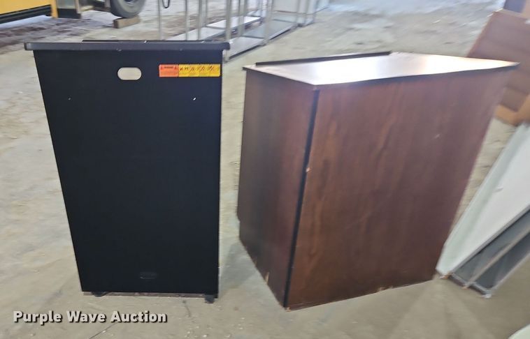 image for item LM9041 Office supplies and equipment