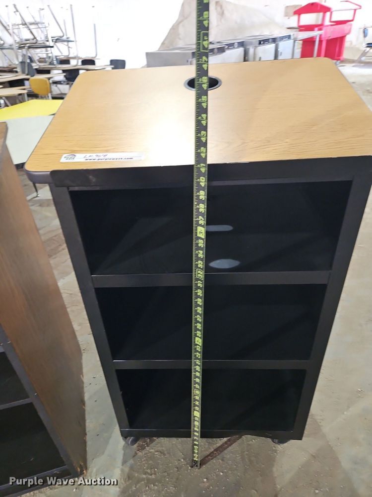 image for item LM9041 Office supplies and equipment