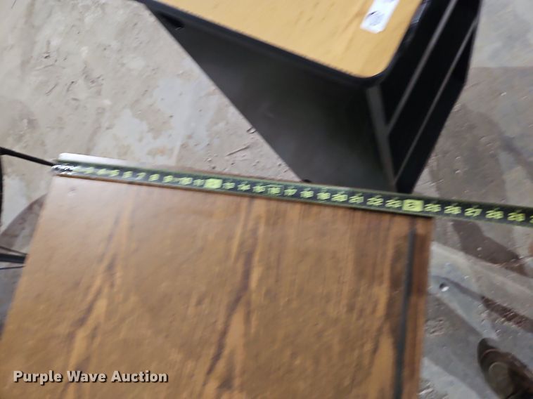 image for item LM9041 Office supplies and equipment