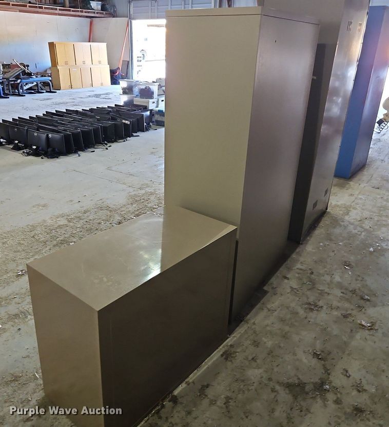 image for item LM9042 (3) cabinets