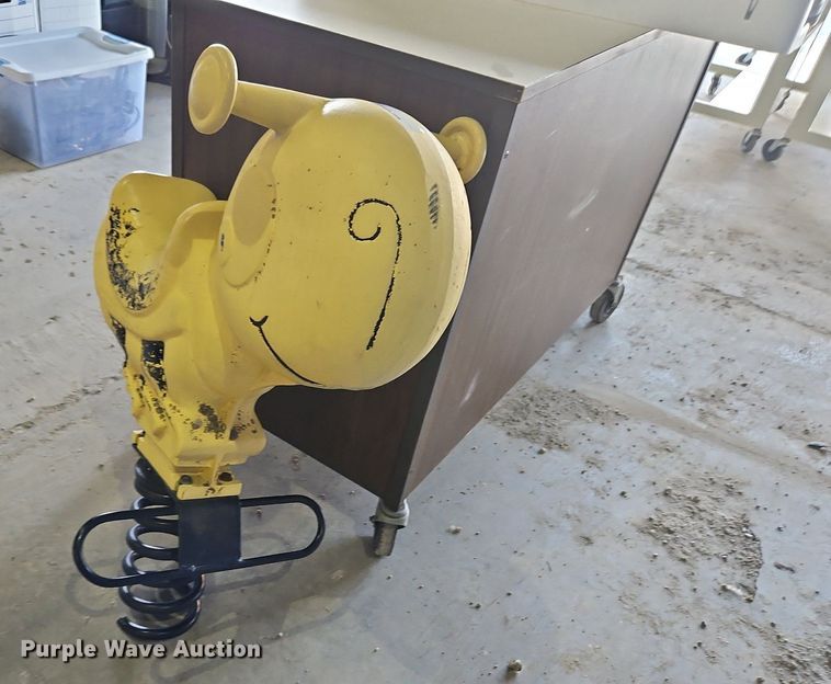 image for item LM9043 Office supplies and equipment