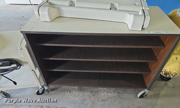 image for item LM9043 Office supplies and equipment