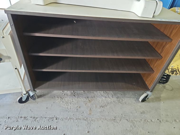 image for item LM9043 Office supplies and equipment