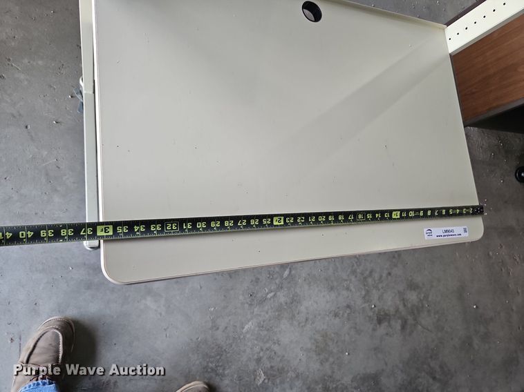 image for item LM9045 (6) computer carts