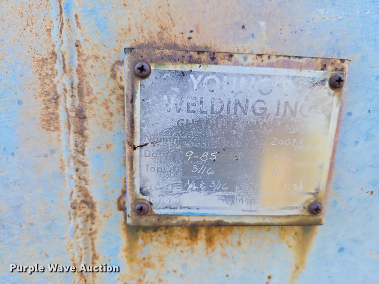 image for item LM9048 (4) tanks