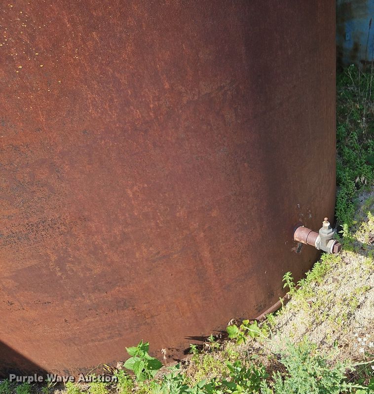 image for item LM9048 (4) tanks