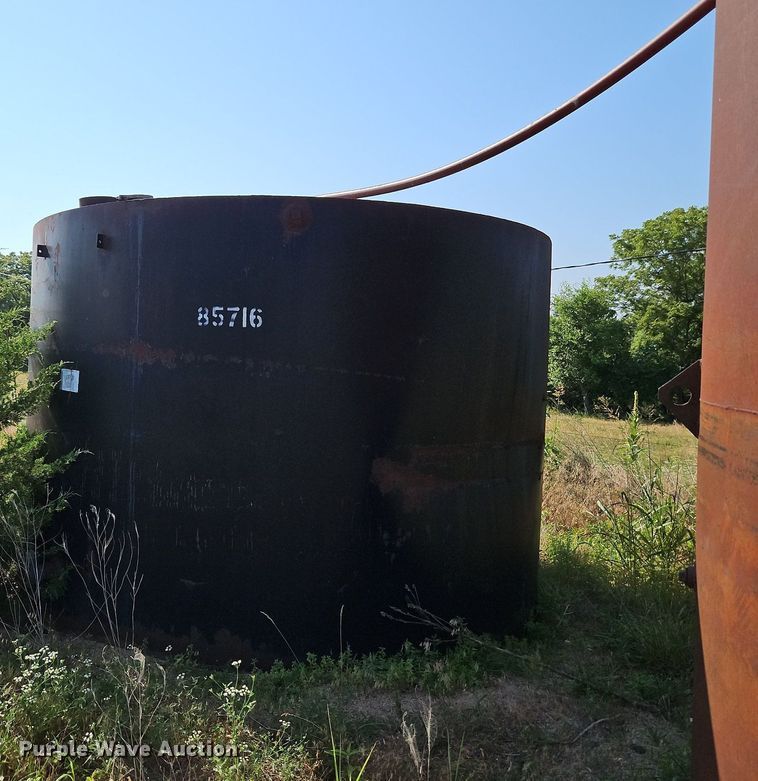 image for item LM9048 (4) tanks