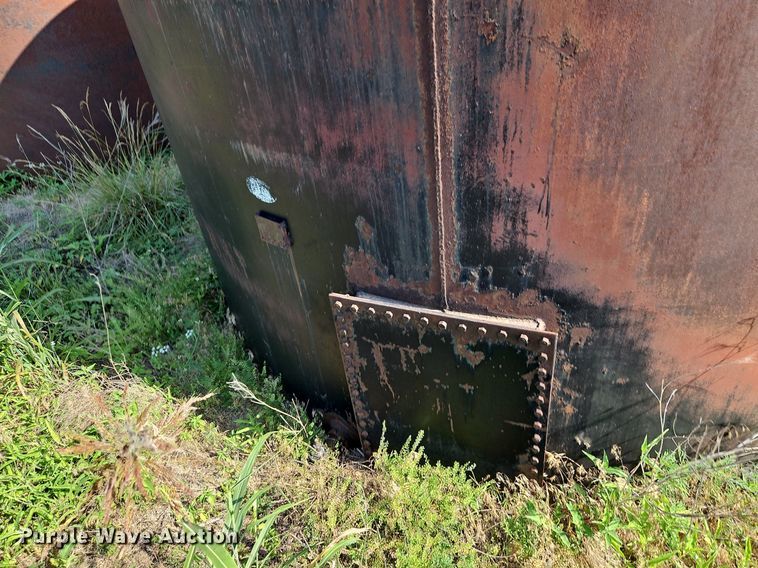 image for item LM9048 (4) tanks