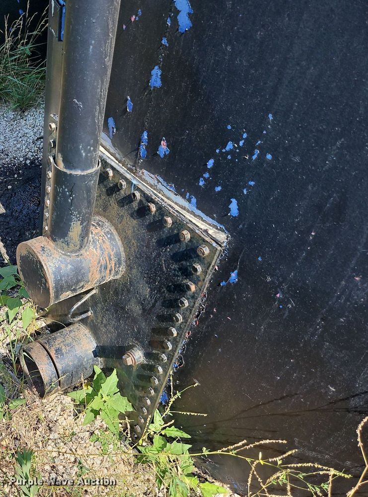 image for item LM9050 Oilfield equipment