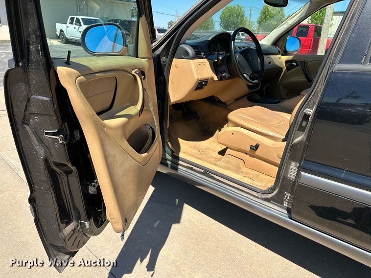 image for item LR9682 1999 Mercedes Benz ML320  SUV