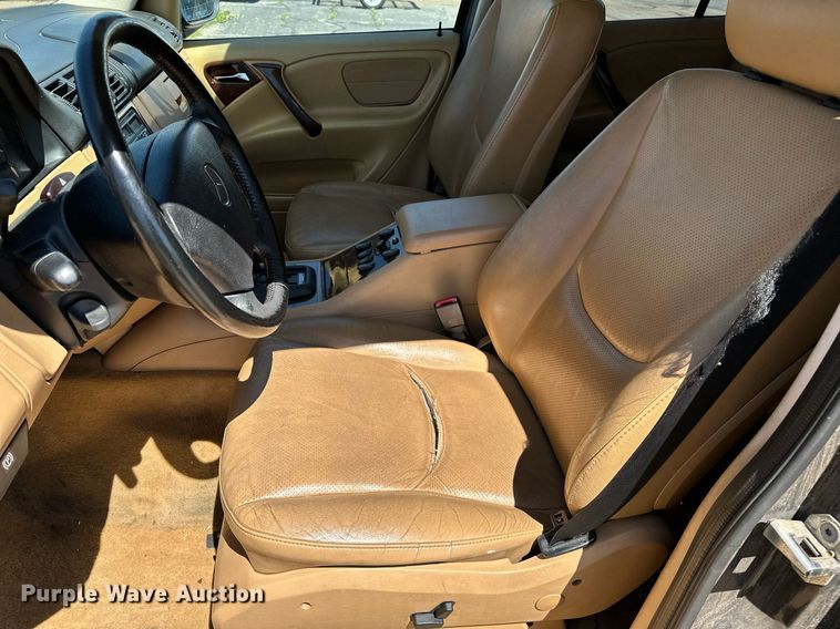 image for item LR9682 1999 Mercedes Benz ML320  SUV