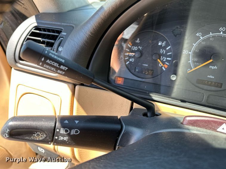 image for item LR9682 1999 Mercedes Benz ML320  SUV