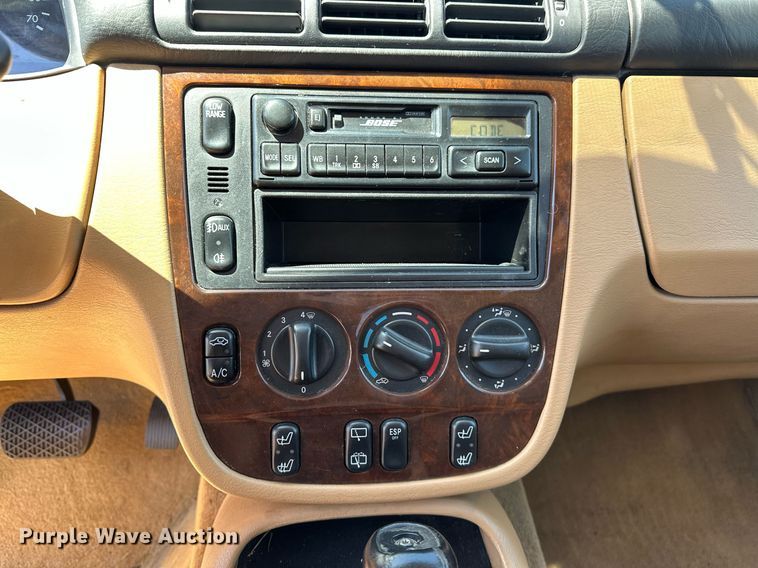 image for item LR9682 1999 Mercedes Benz ML320  SUV