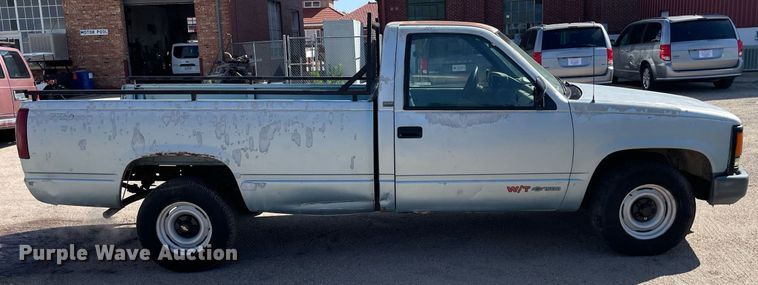 image for item LS9241 1991 Chevrolet C1500  pickup truck