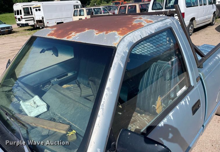 image for item LS9241 1991 Chevrolet C1500  pickup truck