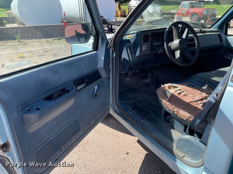 image for item LS9241 1991 Chevrolet C1500  pickup truck