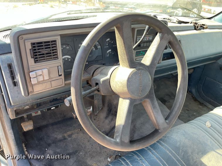 image for item LS9241 1991 Chevrolet C1500  pickup truck