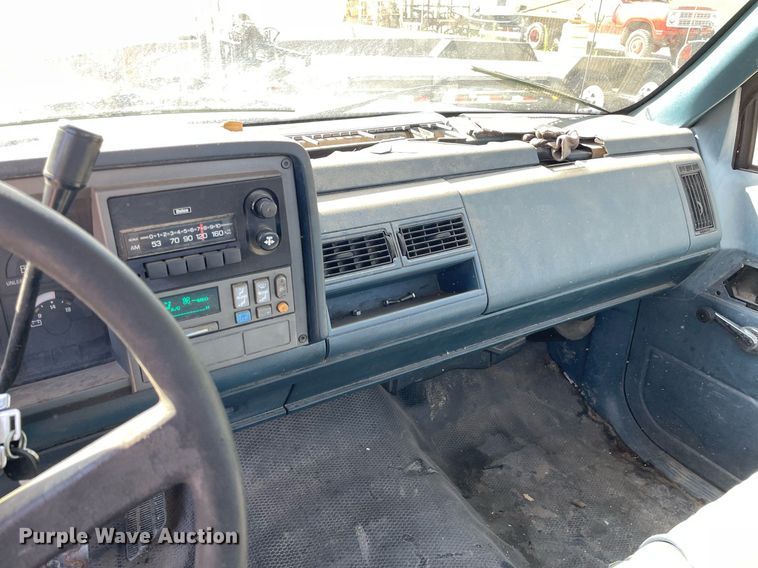 image for item LS9241 1991 Chevrolet C1500  pickup truck