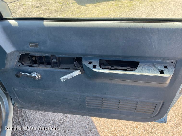 image for item LS9241 1991 Chevrolet C1500  pickup truck