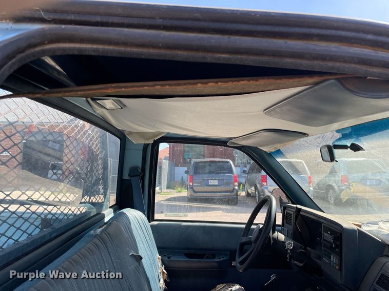 image for item LS9241 1991 Chevrolet C1500  pickup truck