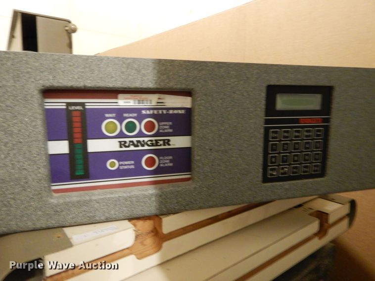 image for item LS9256 (7) metal detectors