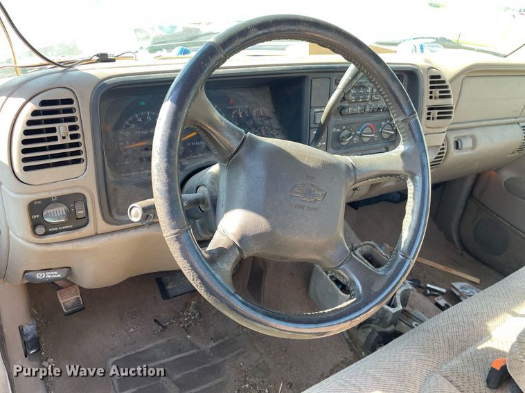 image for item LS9316 1998 Chevrolet K1500  pickup truck