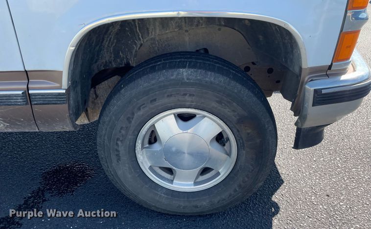 image for item LS9316 1998 Chevrolet K1500  pickup truck
