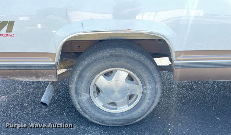 image for item LS9316 1998 Chevrolet K1500  pickup truck