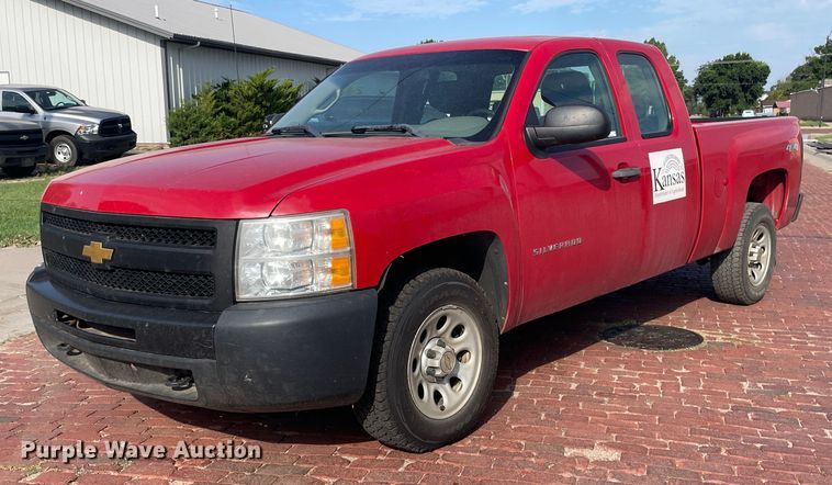 image for item LS9319 2012 Chevrolet Silverado 1500  Ext. Cab pickup truck