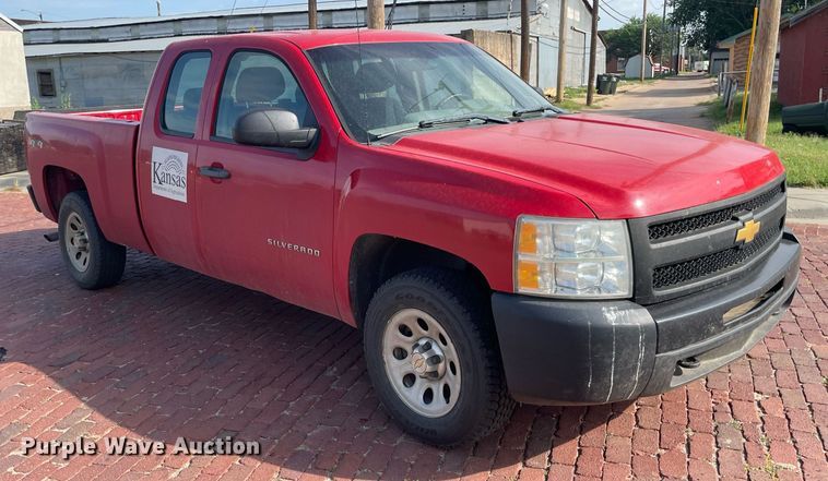 image for item LS9319 2012 Chevrolet Silverado 1500  Ext. Cab pickup truck