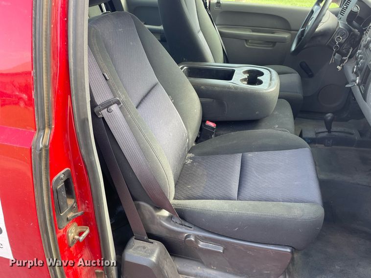 image for item LS9319 2012 Chevrolet Silverado 1500  Ext. Cab pickup truck