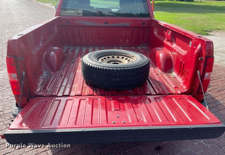 image for item LS9319 2012 Chevrolet Silverado 1500  Ext. Cab pickup truck