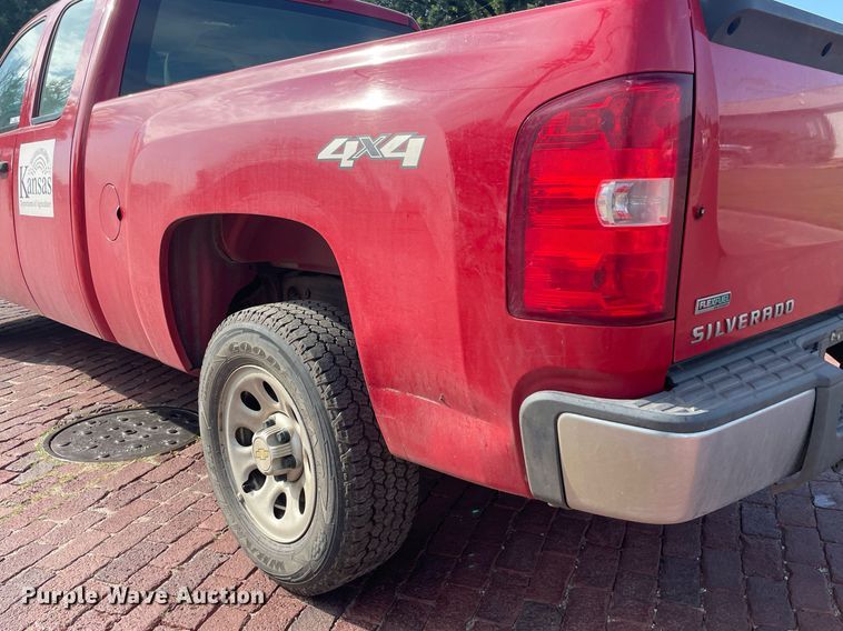 image for item LS9319 2012 Chevrolet Silverado 1500  Ext. Cab pickup truck