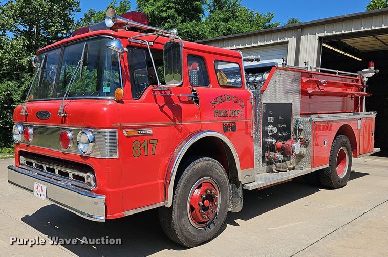 image for item LW9695 1977 Ford F900  pumper fire truck