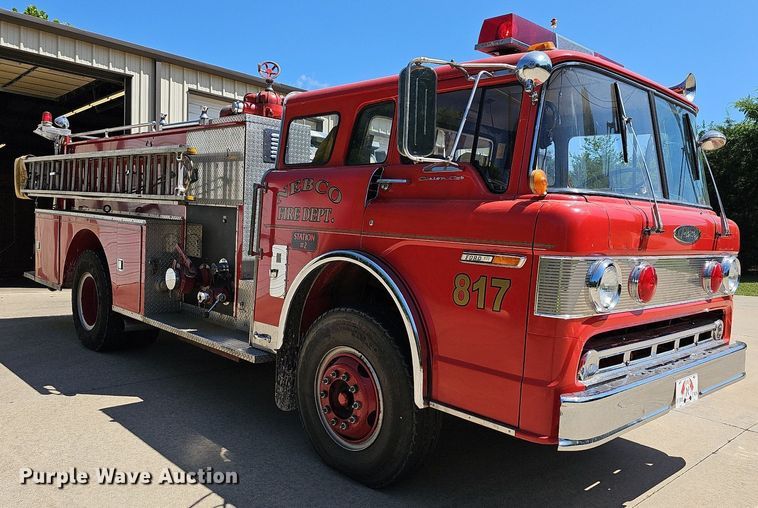 image for item LW9695 1977 Ford F900  pumper fire truck