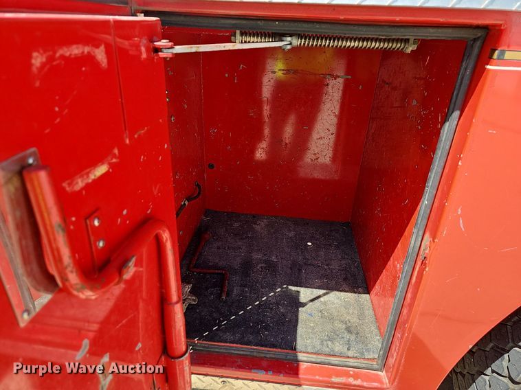 image for item LW9695 1977 Ford F900  pumper fire truck