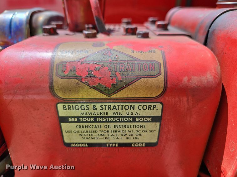 image for item LW9695 1977 Ford F900  pumper fire truck