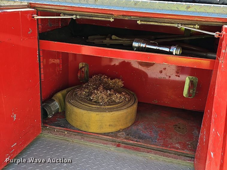 image for item LW9695 1977 Ford F900  pumper fire truck