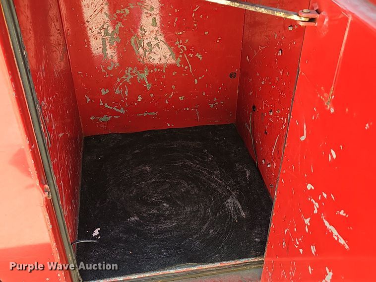 image for item LW9695 1977 Ford F900  pumper fire truck