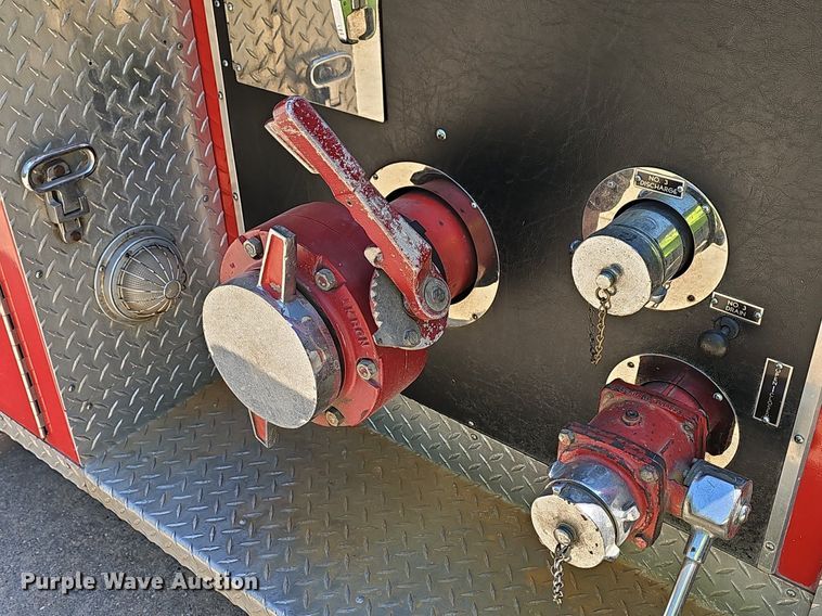 image for item LW9695 1977 Ford F900  pumper fire truck
